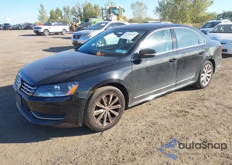 2013 Volkswagen Passat 2.5L Sel z USA, uszkodzony, nr VIN 1VWCP7A32DC079053